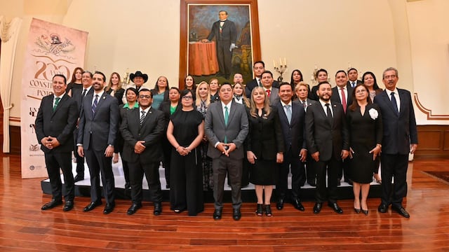 Ricardo Gallardo conmemora 200 años de la Constitución de San Luis Potosí.