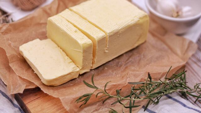 Estas marcas de mantequilla no son mantequilla, según Profeco