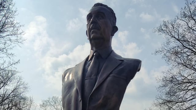 El día que el General Lázaro Cárdenas se instaló con honores en Praga, República Checa