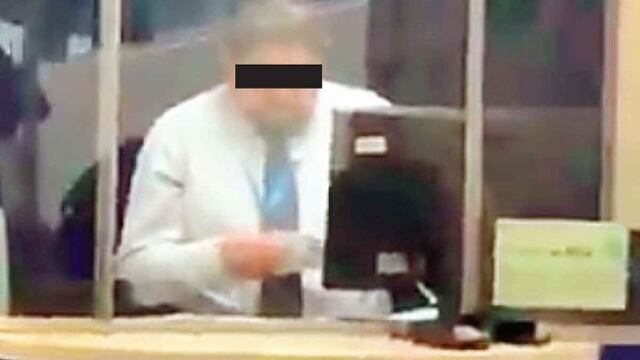 Roban a diputado y acusa a cajero en Azcapotzalco.