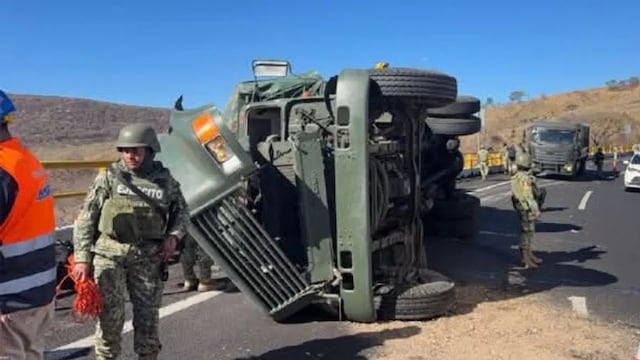 Elementos de la Sedena resultan heridos tras volcadura en Nayarit