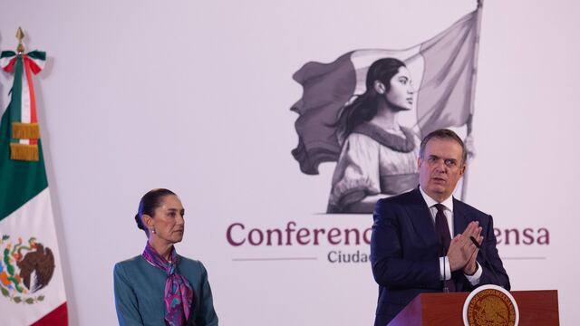 Marcelo Ebrard Casaubón, secretario de economía y Claudia Sheinbaum Pardo, presidenta de México