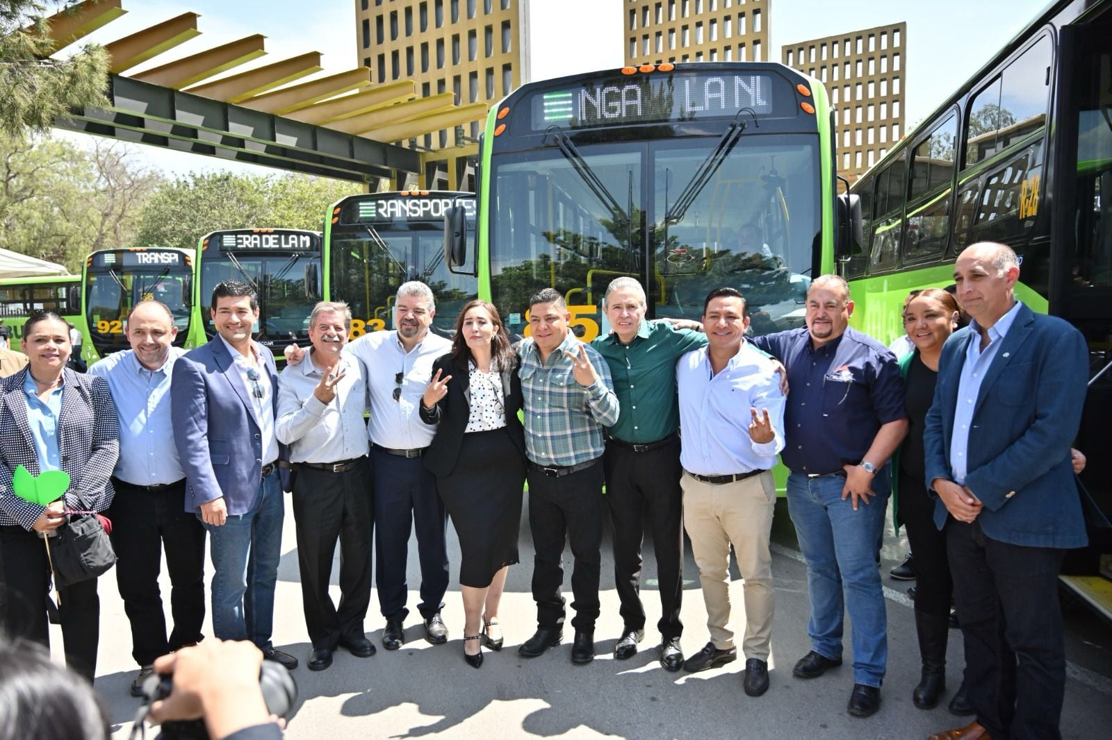 Ricardo Gallardo arranca renovación de Unidades del Transporte Público Urbano