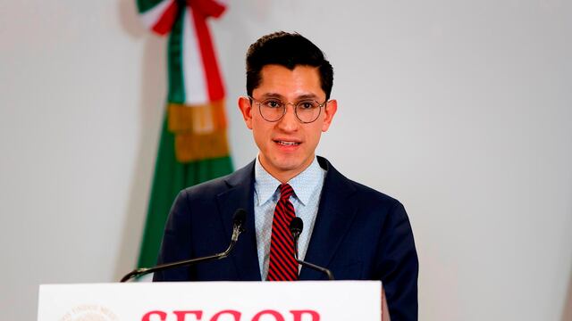 Roberto Velasco. SRE