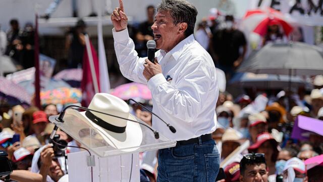 Ricardo Monreal en un mitin de Morena