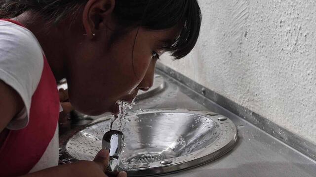 Agua para consumo humano contaminada con arsénico, flúor y mercurio.