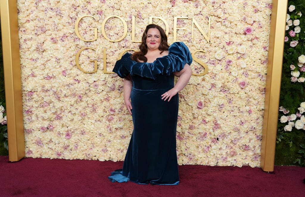 Jessica Gunning llega a los Globos de Oro 2025.