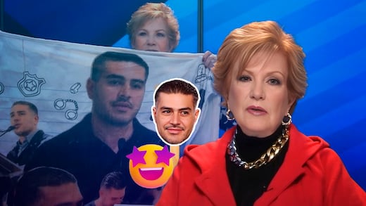Maxine Woodside cae en la “fiebre Harfuch” y presume su toalla inspirada en él