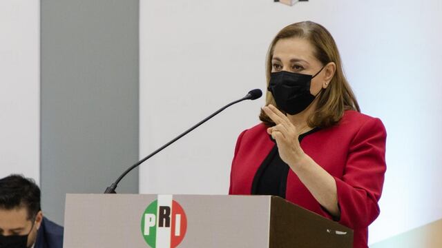 Graciela Ortiz, del PRI, declina por Maru Campos en Chihuahua