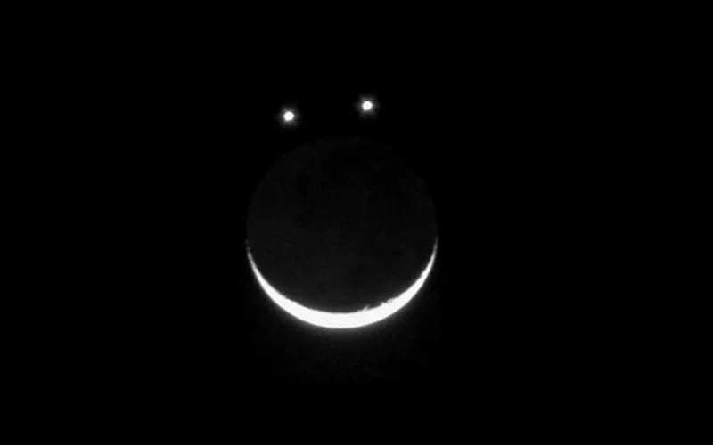 La Luna, Venus y Saturno formarán aterradora 'cara sonriente' en el cielo el 25 de abril