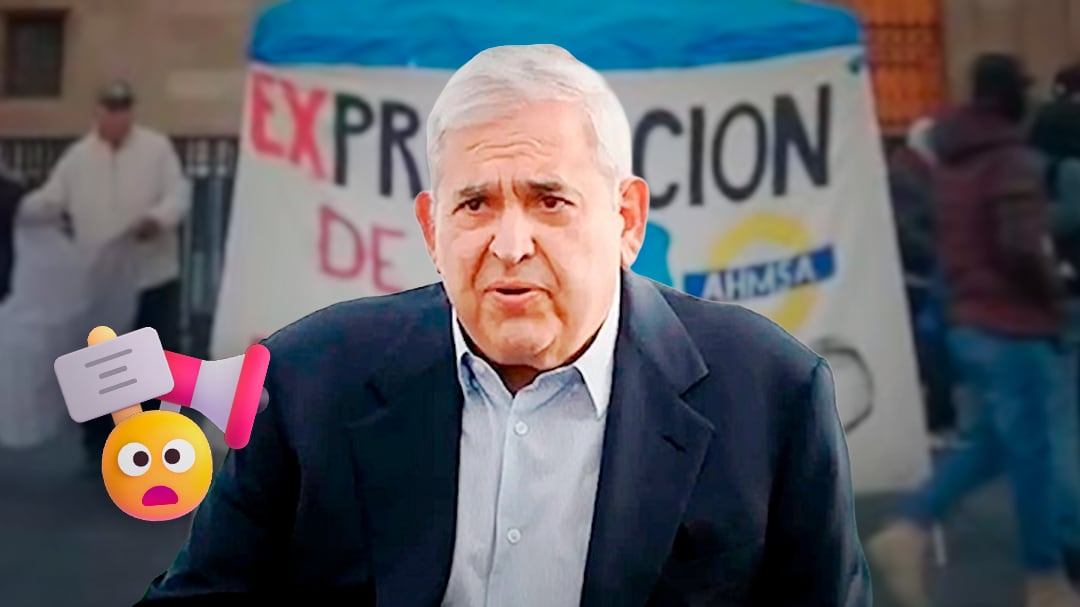 Extrabajadores de AHMSA protestan en Palacio Nacional para exigir la extradición de Alonso Ancira