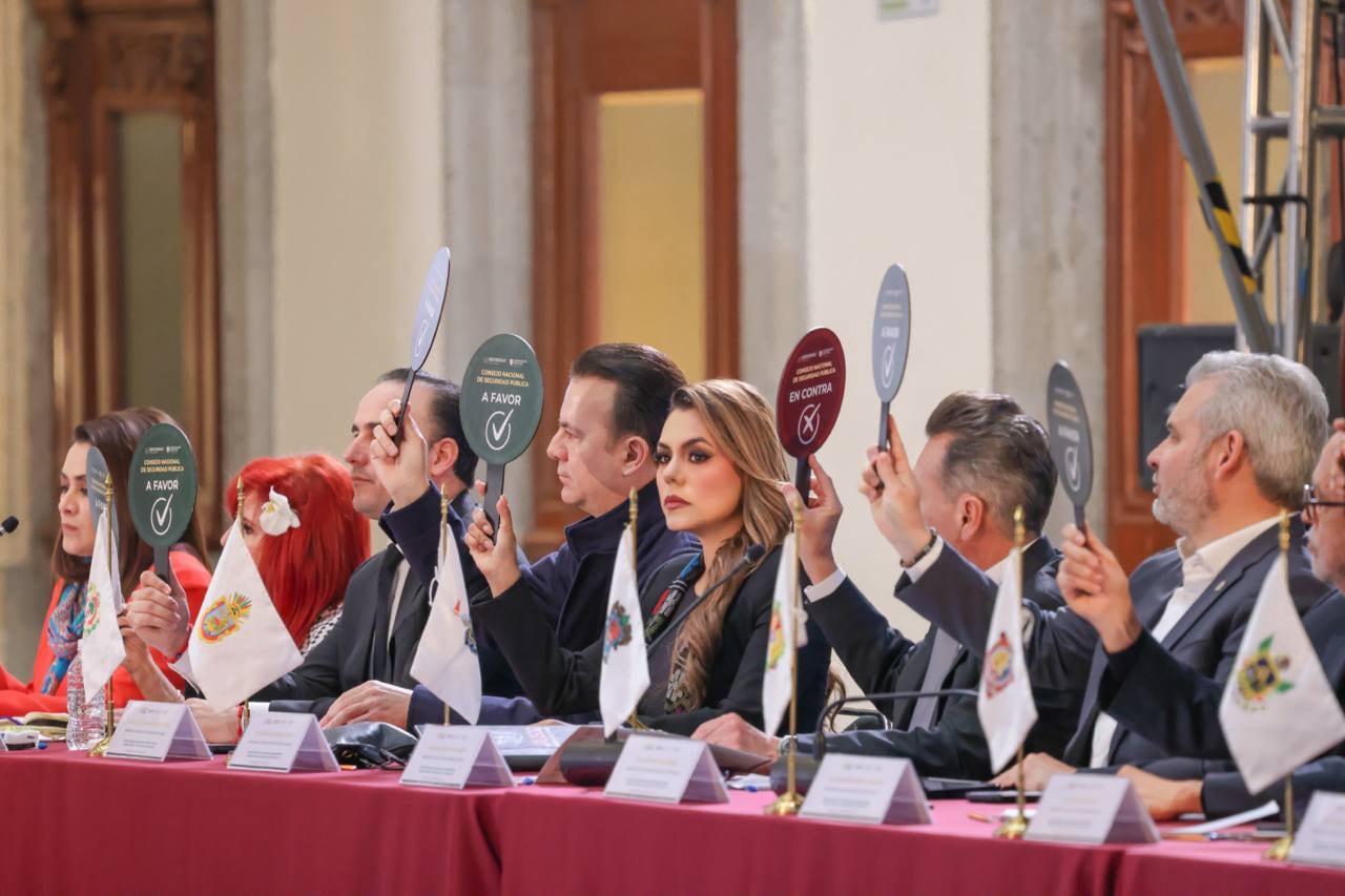 Evelyn Salgado destaca baja de homicidios y apoyo en emergencias con coordinación federal.