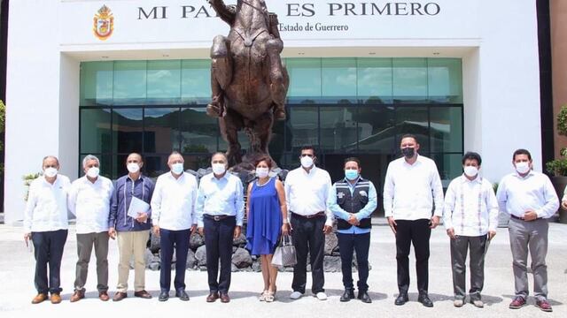 Héctor Astudillo - Día del Maestro