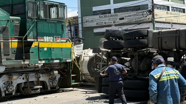 Tren embiste a pipa en Vía Morelos, Ecatepec, Estado de México