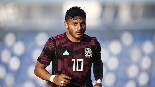 FC Porto ofrecería millonaria oferta al Club Chivas por Alexis Vega