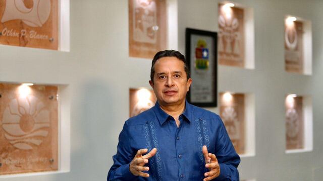 Carlos Joaquín González.