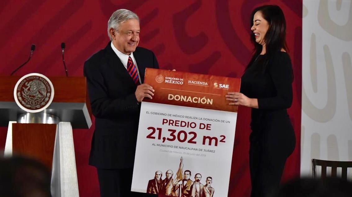 AMLO dona a Naucalpan el rancho "Los tres García", propiedad del suegro de 'La Barbie'