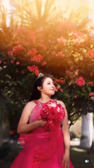 Fotógrafo regala a quinceañera una sesión profesional