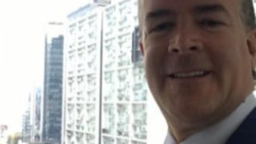 Mexibús habría adquirido combustible ilegal a empresa ligada a Raúl Rocha, dueño de Miss Universo