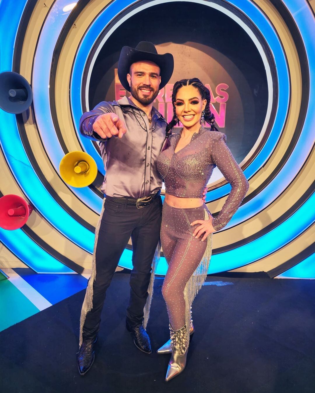 Paola Durante con José Luis Verdugo en Las Estrellas bailan en Hoy 2024.