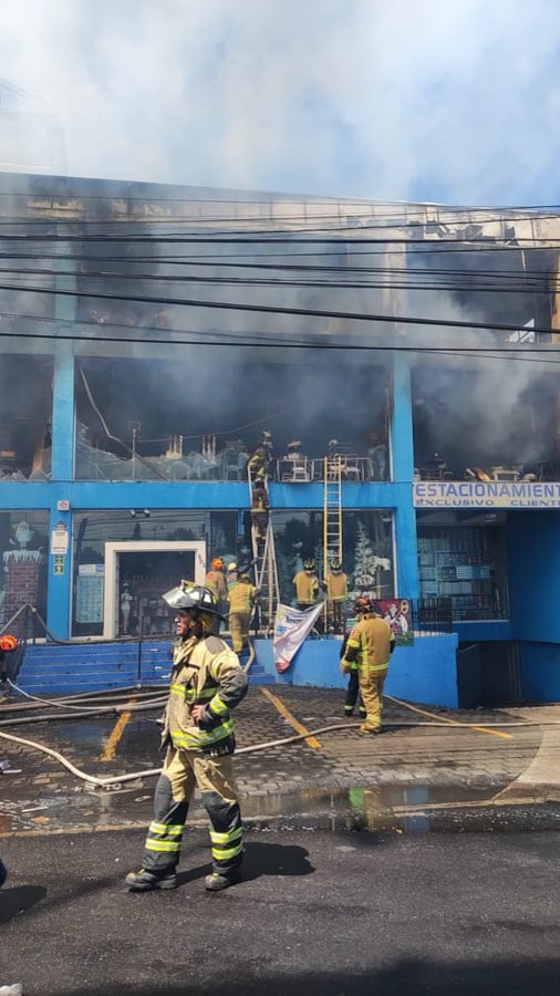 Galerías El Triunfo, sucursal San Jerónimo