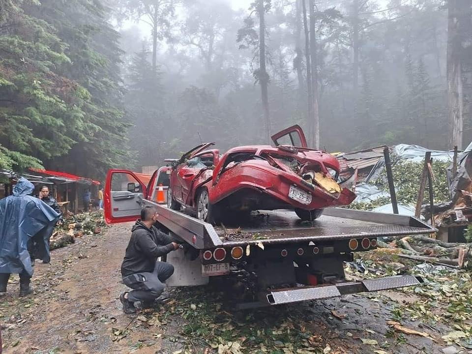 Fuertes lluvias dejan un muerto en Tenancingo