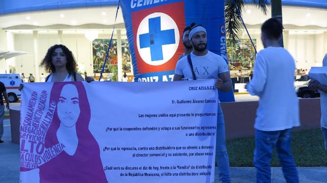 hicieron un llamado al presidente de Cementos Cruz Azul, Guillermo Álvarez Cuevas, para que separe del cargo a Víctor Manuel Velázquez Rangel, así como a su asistente.