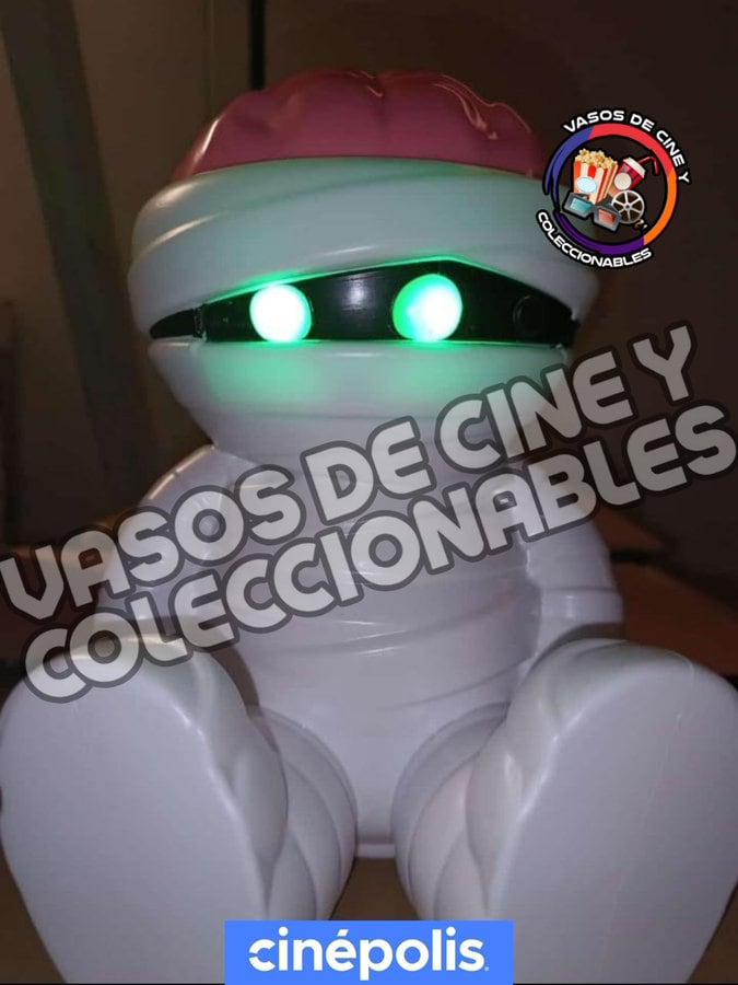 Palomera de momia en Cinépolis