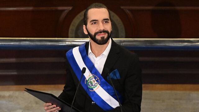 Nayib Bukele busca la reelección en El Salvador y lanza amenaza a su gabinete