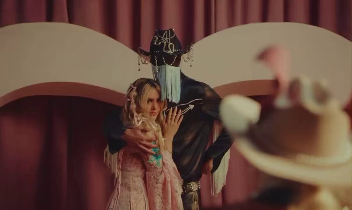 Online de Ari Gameplays como Aria Bela