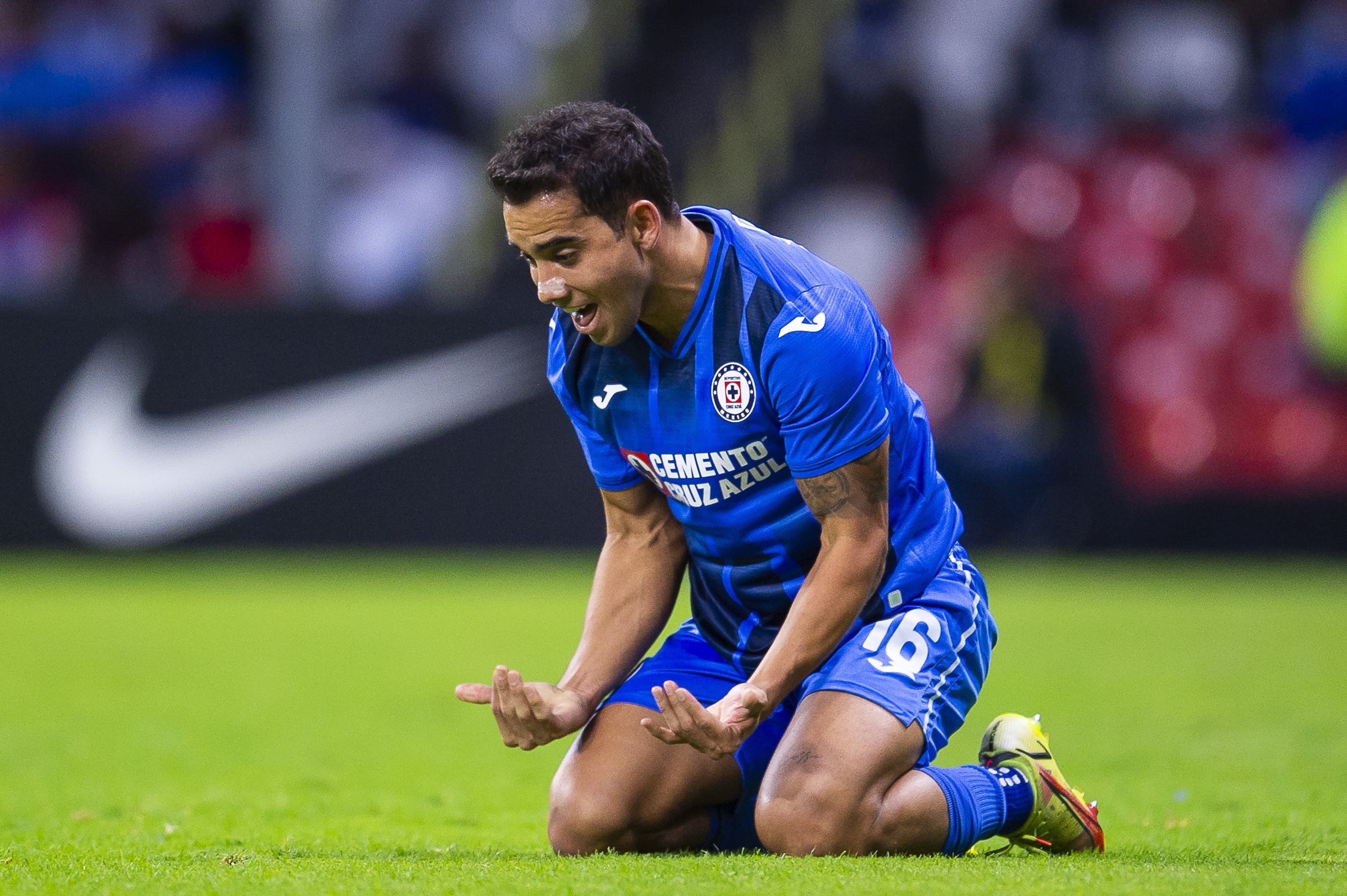 Adrián Aldrete, jugador de Cruz Azul