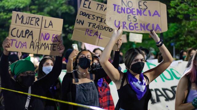 Feministas convocan a paro nacional de mujeres