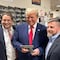 VIDEO: Donald Trump fue a una tienda de armas en Estados Unidos y mostró interés en comprar una