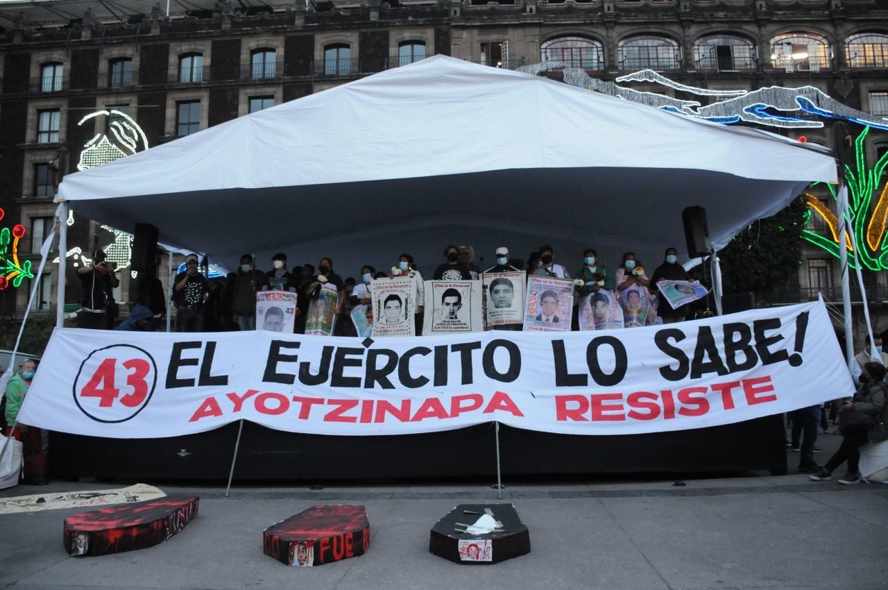 Marcha a 8 años de la desaparición forzada de los 43 normalistas de Ayotzinapa