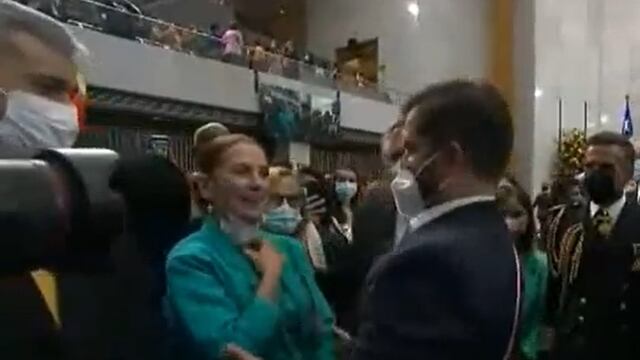 Beatriz Gutiérrez Müller asiste a investidura de Gabriel Boric