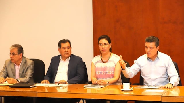 El gobernador Rutilio Escandón Cadenas hizo énfasis en la importancia de privilegiar el acuerdo y la justicia durante las mesas tripartitas de diálogo.