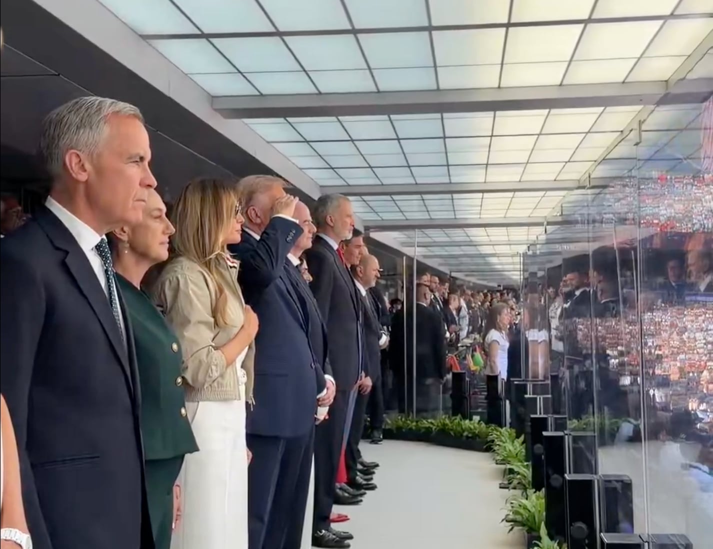 Claudia Sheinbaum aparece en video desde el palco de honor de la final España vs Argentina