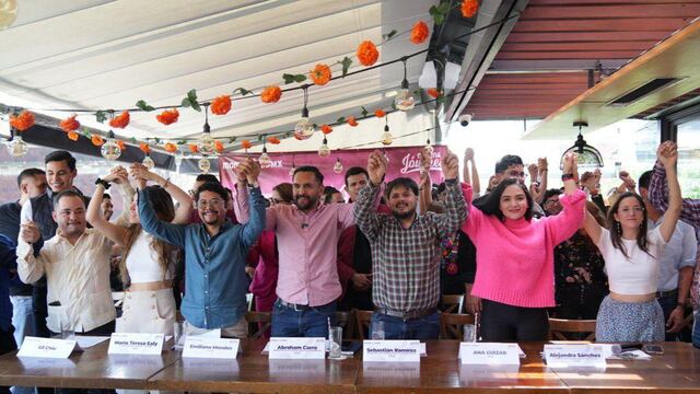 Jóvenes con Marcelo Ebrard y Ricardo Monreal se unen al proyecto de la candidata de Morena