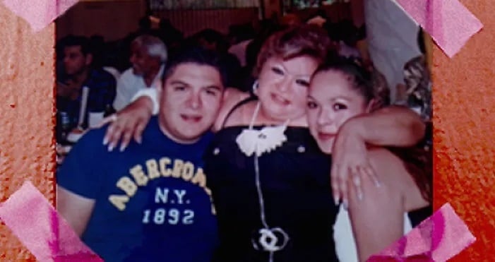 Erick y Verónica Razo con su mamá