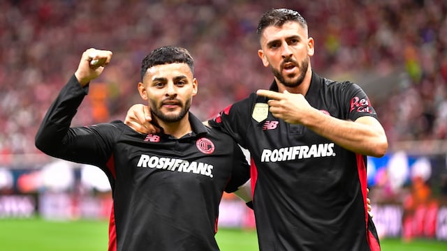 Toluca golea a Chivas en el Estadio Akron; Alexis Vega se lució