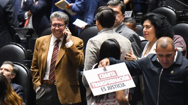 Monreal reconoce Ley de Amparo va dedicada a empresarios "mañosos"