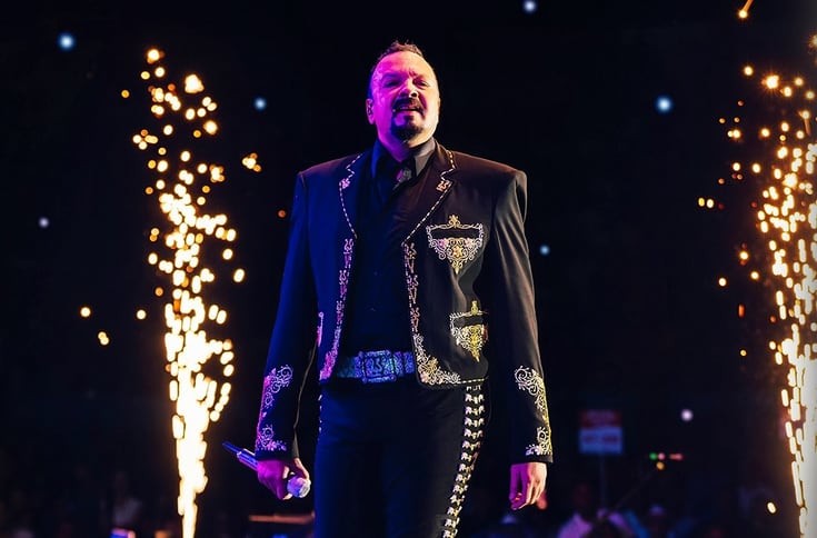 Pepe Aguilar, cantante