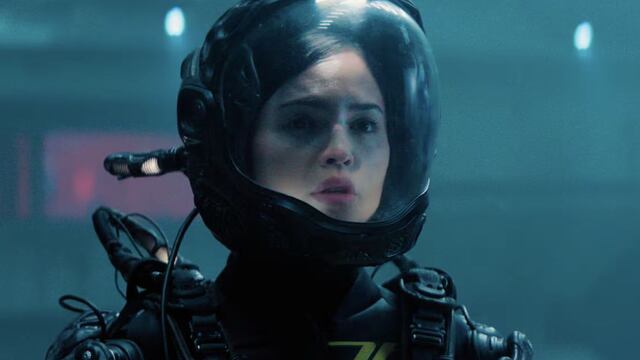 Eiza González en Ash