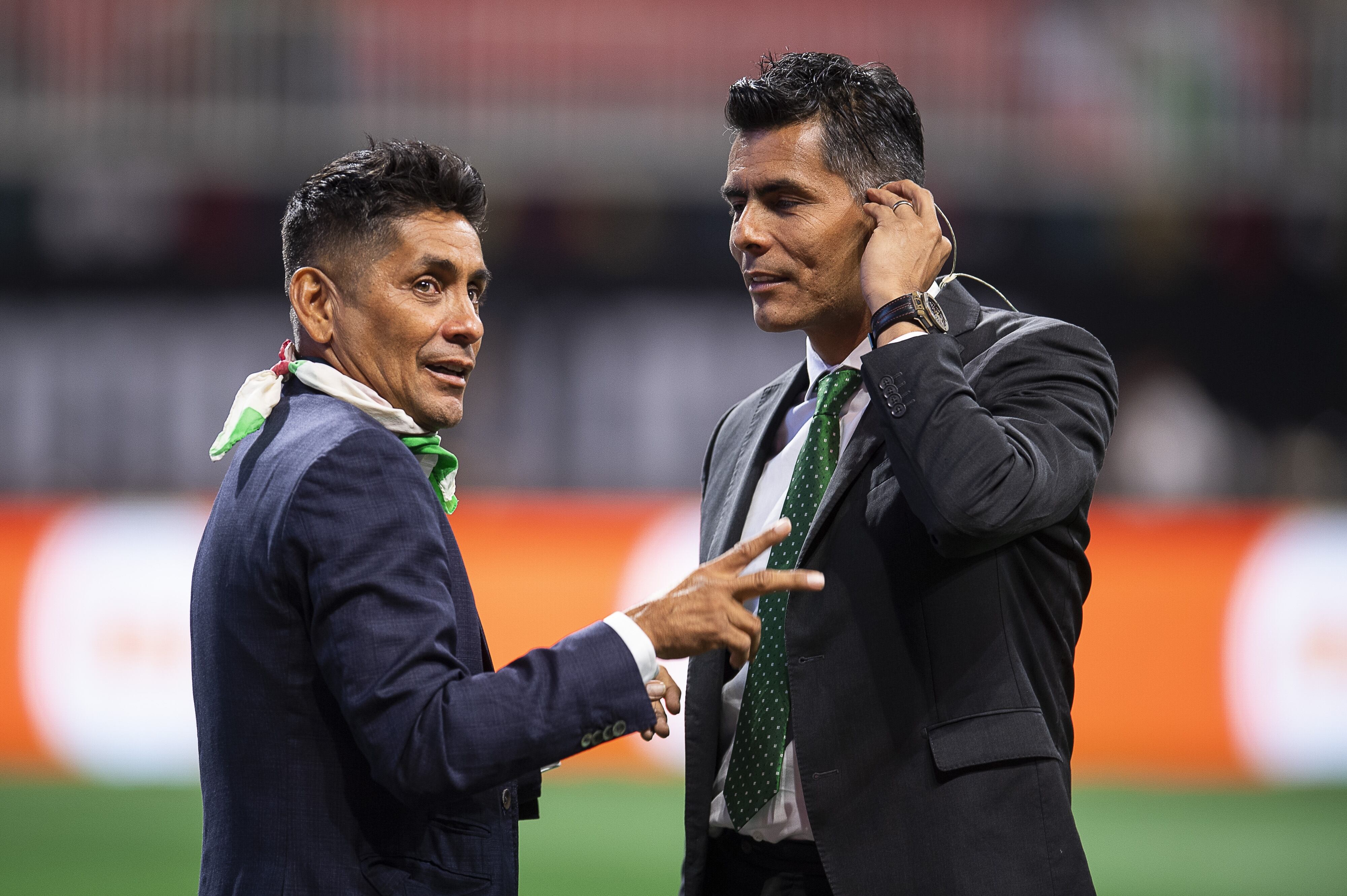 Jorge Campos y Oswaldo Sánchez