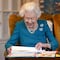 La reina Isabel II vence al Covid-19; ya volvió a trabajar