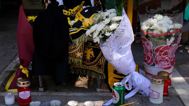 Ofrenda a fan muerto