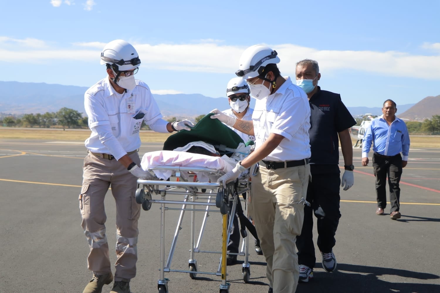 Traslado de Leonel Agudo Mora y su esposa a CDMX por quemaduras