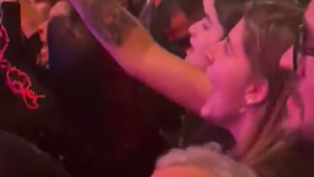 Abuelita en concierto de Kiss