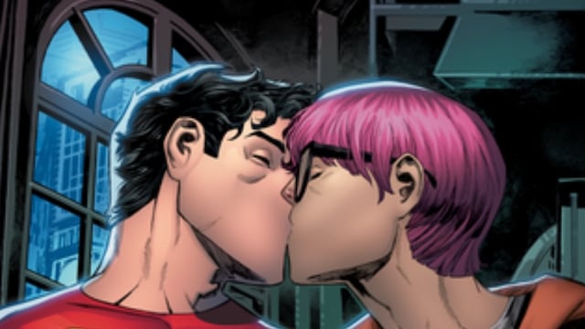 Superman (Jonathan Kent) y Jay Nakamura