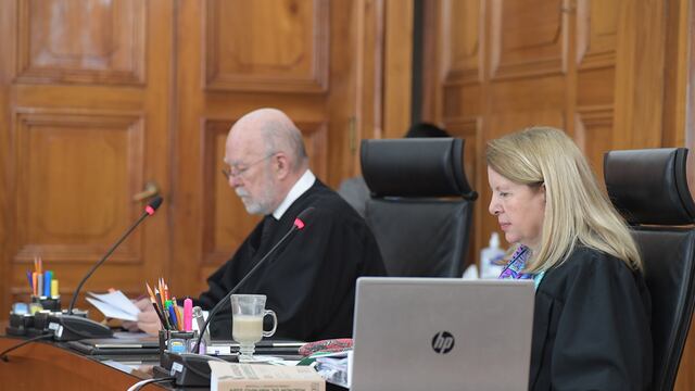 Ministro González Alcántara Carrancá y ministra Ortiz Ahlf